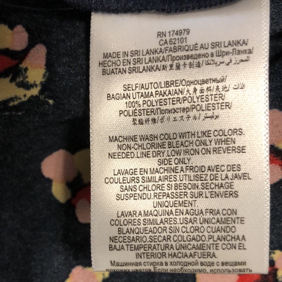 BCBG Flowy BOHO Top TIe Front - Picture 8 of 9